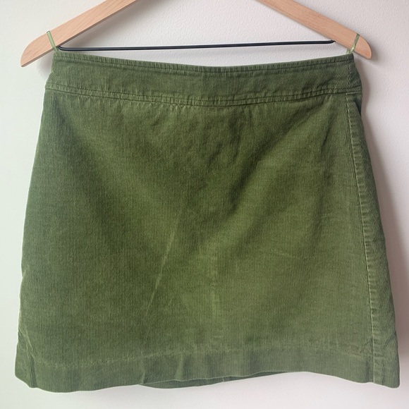 J. Crew Dresses & Skirts - J. Crew Corduroy mini skirt